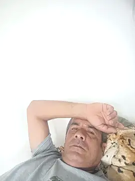 Snapshot of marcioazevedo chatting on 02/11/26, 01:11 marcioazevedo online show from 02/11/26, 01:11