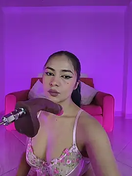 In-Ur-dreams online show from 03/08/26, 07:50