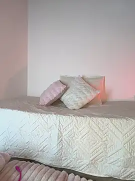 In-Ur-dreams online show from 11/21/25, 04:28