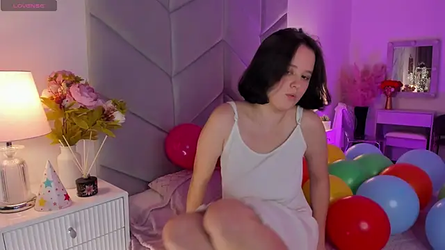 Snapshot of Violet_Ferguson chatting on 10/04/25, 11:23 Violet Ferguson online show from 10/04/25, 11:23