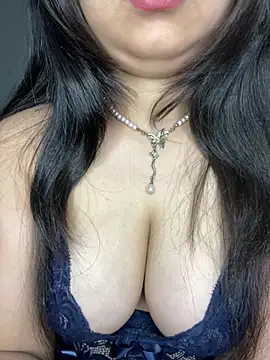 soniyaverma00 online show from 04/03/26, 07:37