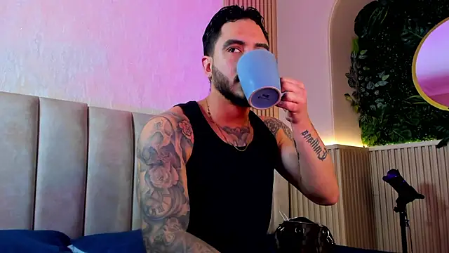Snapshot of Dante_Dimarco chatting on 09/30/25, 11:33 Dante Dimarco online show from 09/30/25, 11:33