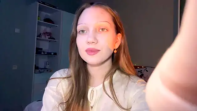 EmiIyKitty online show from 09/28/25, 08:05