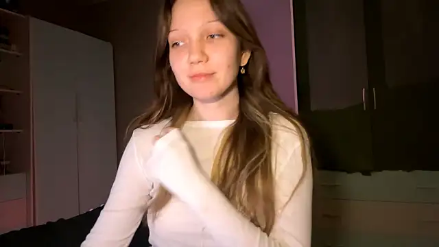 EmiIyKitty online show from 03/01/26, 07:25