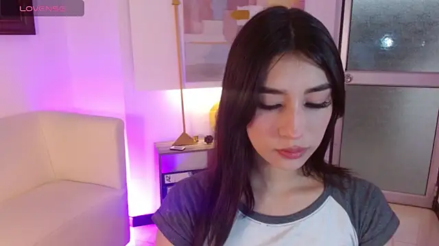 koyuki san online show from 12/17/25, 12:10