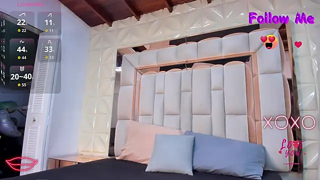 violet milleer online show from 10/07/25, 12:17