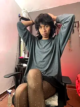 MadamLeRouge online show from 10/24/25, 10:53