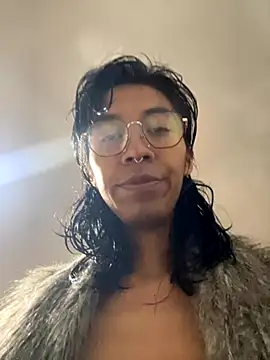 MadamLeRouge online show from 10/12/25, 10:11