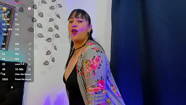 Sasha Smith4 online show from 10/09/25, 08:09