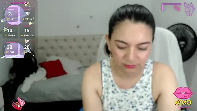 astrolover  online show from 11/08/25, 02:37