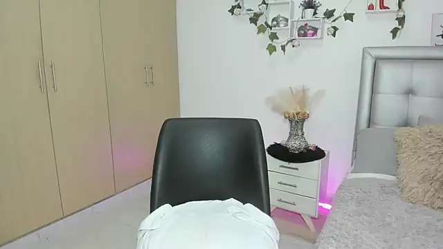 mia star 2 online show from 07/01/26, 11:21