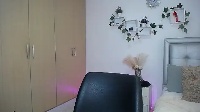 mia star 2 online show from 01/09/26, 09:49