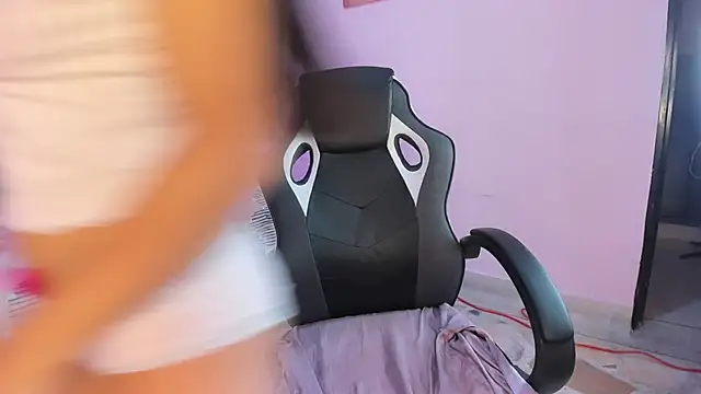 Amelia Rivas online show from 02/27/26, 07:24