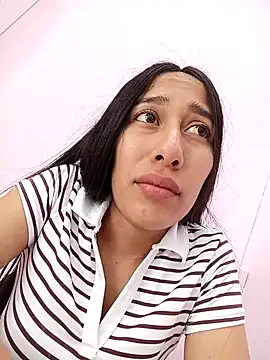 Amelia Rivas online show from 11/11/25, 06:47