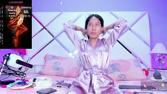 Amelia Rivas online show from 11/07/25, 07:51