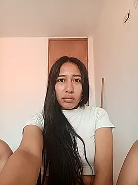 Amelia Rivas online show from 11/18/25, 12:19