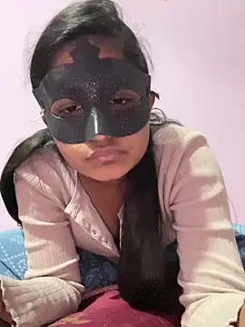 Snapshot of TeluguIshu_teen20 chatting on 11/18/25, 06:00 TeluguIshu teen20 online show from 11/18/25, 06:00