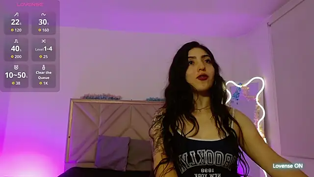 Ixchel tay online show from 10/13/25, 03:19