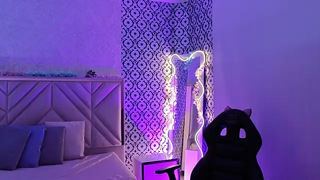 Snapshot of Ixchel_tay chatting on 02/17/26, 03:26 Ixchel tay online show from 02/17/26, 03:26