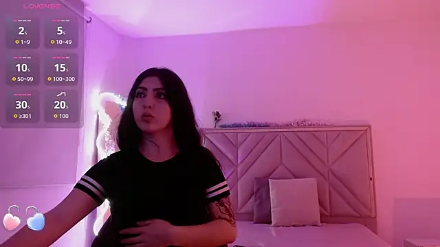 Ixchel tay online show from 11/12/25, 03:32