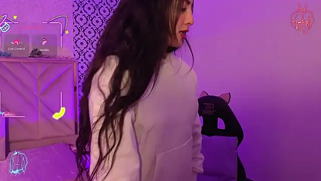 Ixchel tay online show from 03/18/26, 03:42