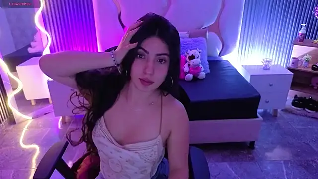 Ixchel tay online show from 05/07/26, 03:44