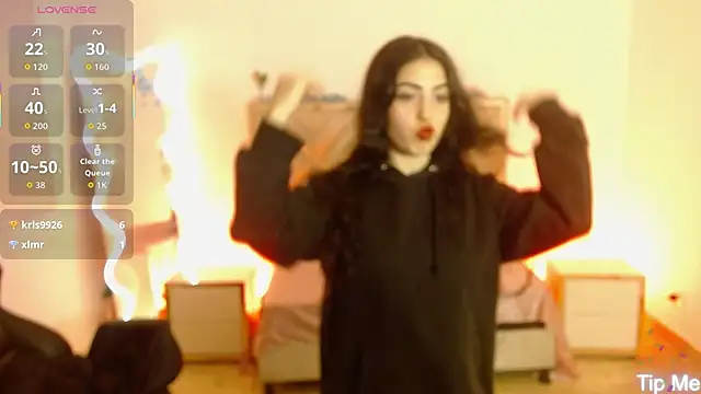 Ixchel tay online show from 10/09/25, 03:07