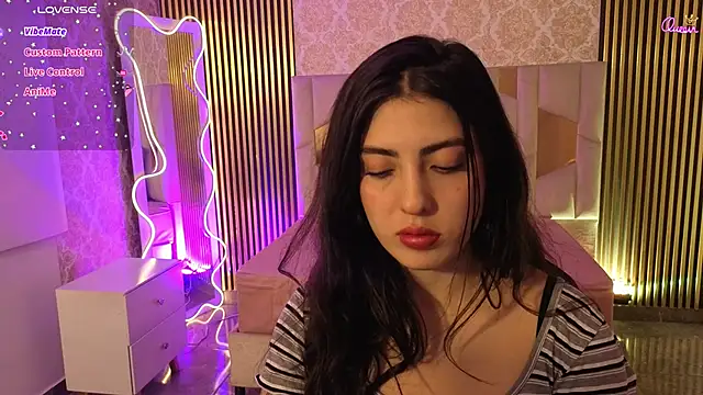 Ixchel tay online show from 03/24/26, 03:39