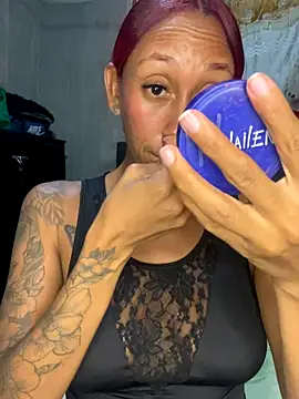 Zasha Romero online show from 12/15/25, 04:40