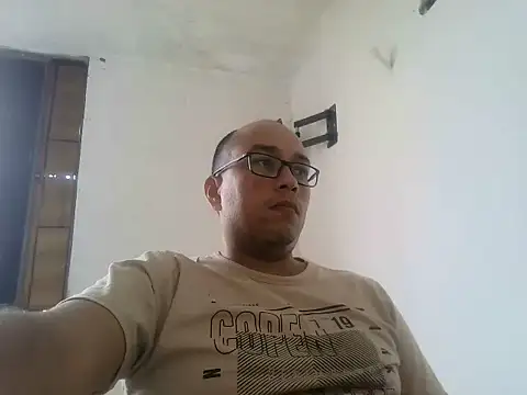 Calvitoxsex69 online show from 09/29/25, 08:14