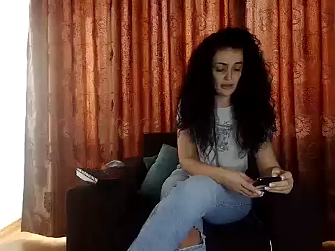 JadeLure online show from 10/24/25, 12:04