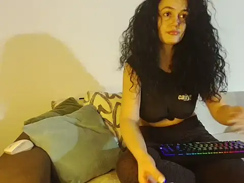 Snapshot of JadeLure chatting on 10/02/25, 05:49 JadeLure online show from 10/02/25, 05:49