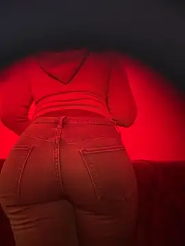 bellacagyal online show from 11/23/25, 10:42