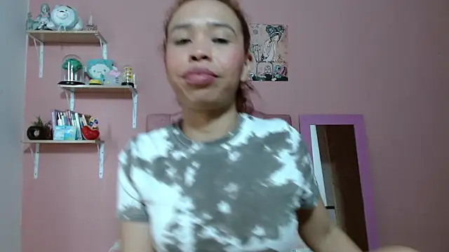 luna hawks online show from 11/23/25, 05:45