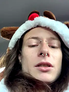 GoldenPussy1329 online show from 11/16/25, 09:25