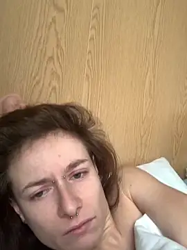 GoldenPussy1329 online show from 02/13/26, 11:32