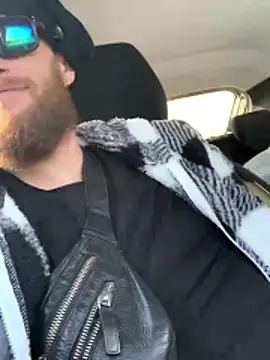 GoldenPussy1329 online show from 01/15/26, 10:40