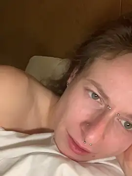 GoldenPussy1329 online show from 02/20/26, 06:19