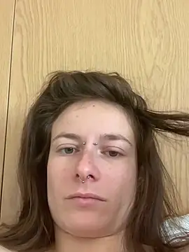 GoldenPussy1329 online show from 03/24/26, 12:27