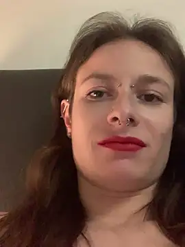 GoldenPussy1329 online show from 04/03/26, 12:17