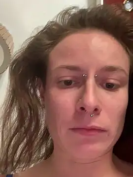 GoldenPussy1329 online show from 03/04/26, 09:55