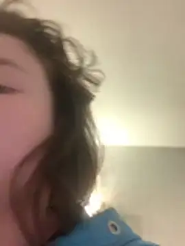 GoldenPussy1329 online show from 03/08/26, 05:16