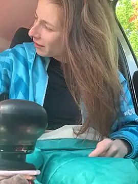 GoldenPussy1329 online show from 04/13/26, 10:30