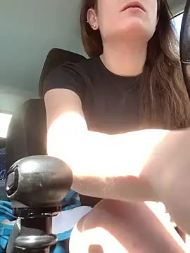 GoldenPussy1329 online show from 04/09/26, 12:22