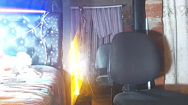 taylor hot85 online show from 11/09/25, 11:31