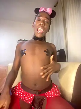 Snapshot of taylor_hot85 chatting on 11/01/25, 11:42 taylor hot85 online show from 11/01/25, 11:42