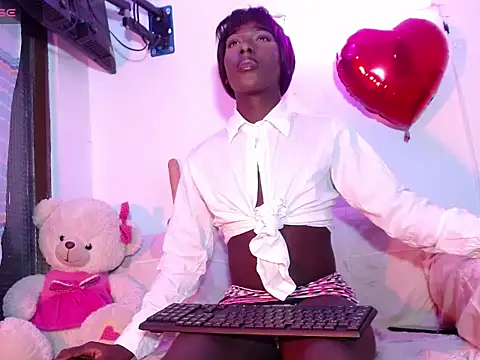 Snapshot of taylor_hot85 chatting on 10/12/25, 02:13 taylor hot85 online show from 10/12/25, 02:13