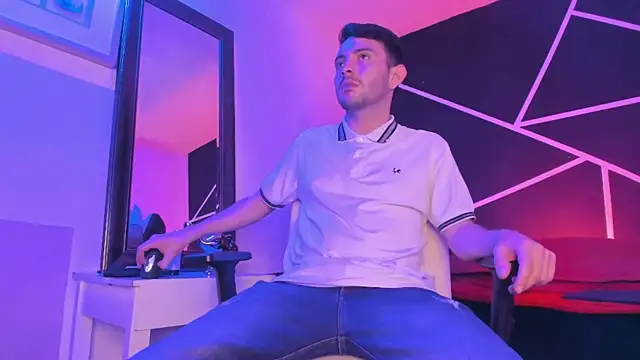 VynnyBlacke  online show from 10/24/25, 08:41