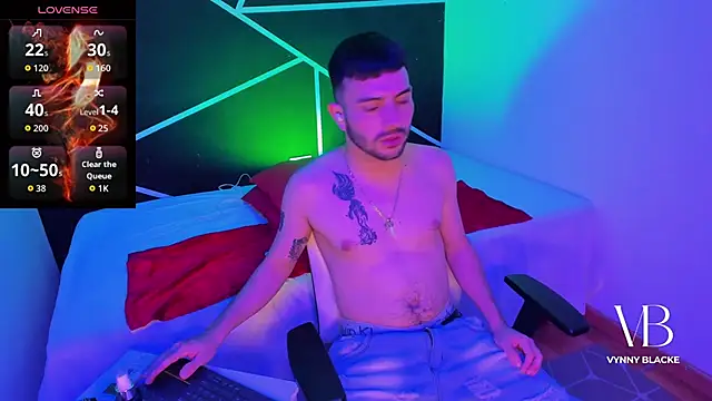 VynnyBlacke  online show from 12/02/25, 09:49