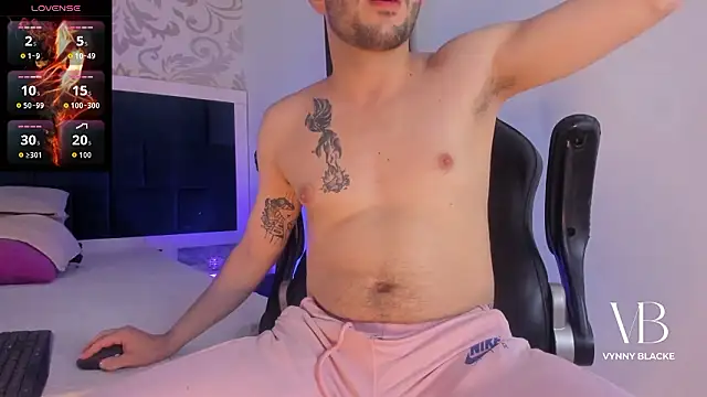 VynnyBlacke  online show from 03/03/26, 04:19